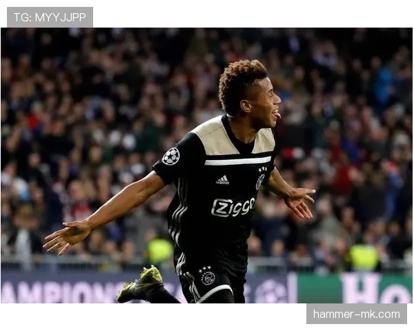 阿贾克斯主帅战术灵活多变,率队稳步回升迈向复兴 阿贾克斯主帅战术灵活多变,率队稳步回升迈向复兴